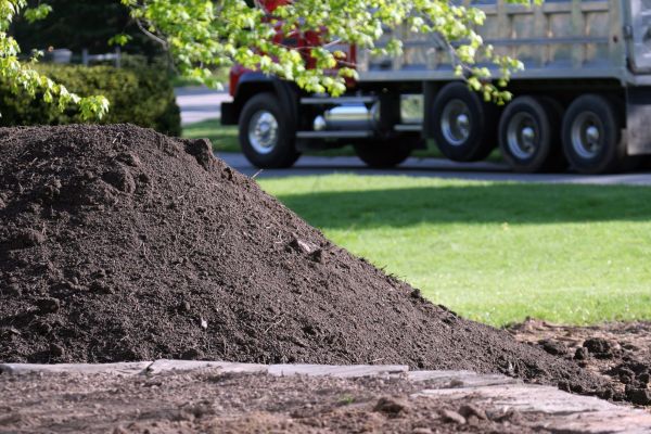 Yard Dirt Delivery in Anaheim